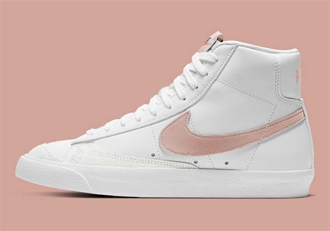 rose gold nike blazers|nike blazer 77.